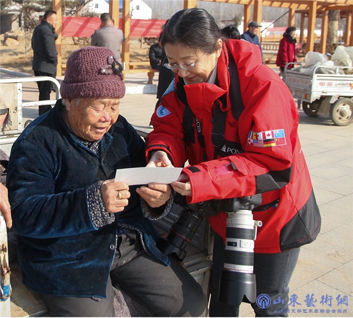 山东省新时代文明实践文艺志愿服务队——省摄协分队走进临沂12.jpg 山东省新时代文明实践文艺志愿服务队——省摄协分队走进临沂12.jpg