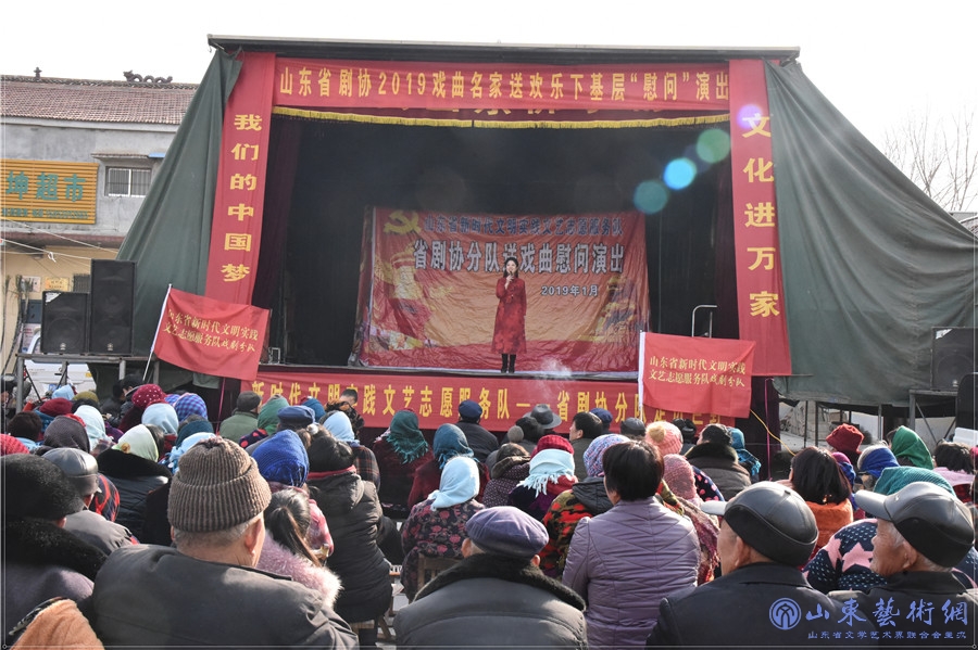 2、省剧协副主席 山东省柳子剧团国家一级演员 中国戏剧梅花奖、文华奖、白玉兰奖获得者 陈媛演唱柳子戏《江姐》选段“红梅赞”.jpg 2、省剧协副主席 山东省柳子剧团国家一级演员 中国戏剧梅花奖、文华奖、白玉兰奖获得者 陈媛演唱柳子戏《江姐》选段“红梅赞”.jpg