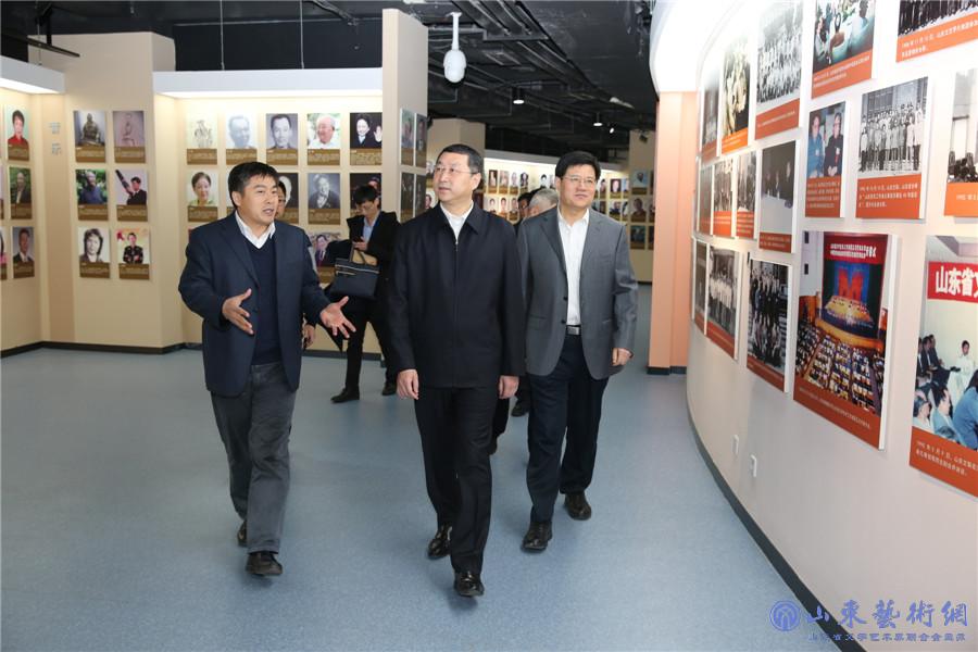 GUO_1452.jpg GUO_1452.jpg