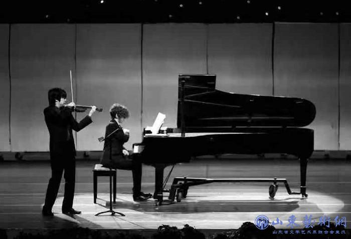 张可函与拉米·曼哈纳钢琴与小提琴二重奏音乐会1.jpg 张可函与拉米·曼哈纳钢琴与小提琴二重奏音乐会1.jpg