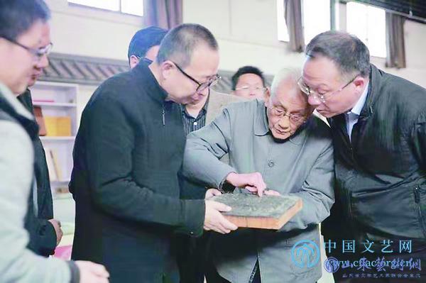潘鲁生1.jpg 潘鲁生1.jpg