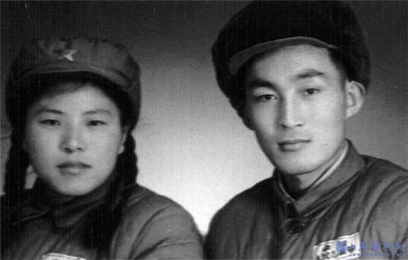 3,王印泉与妻子沈玉梅留影于1953年赴朝鲜参战前.jpg 3,王印泉与妻子沈玉梅留影于1953年赴朝鲜参战前.jpg
