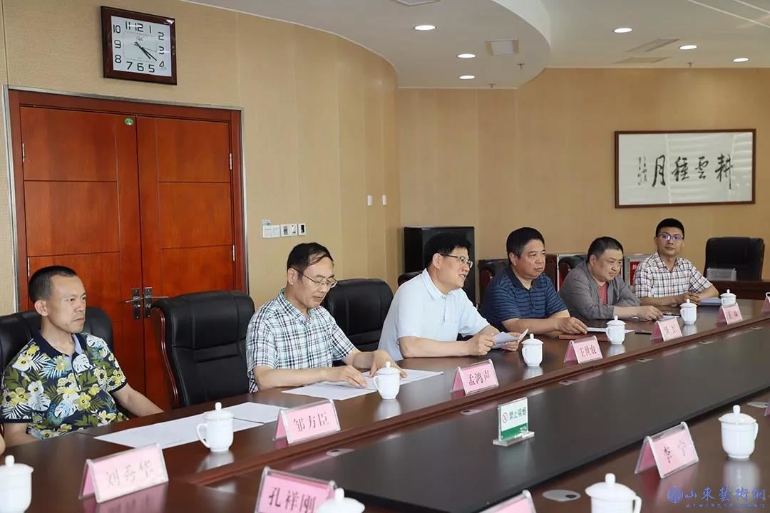 座谈会现场1.jpg