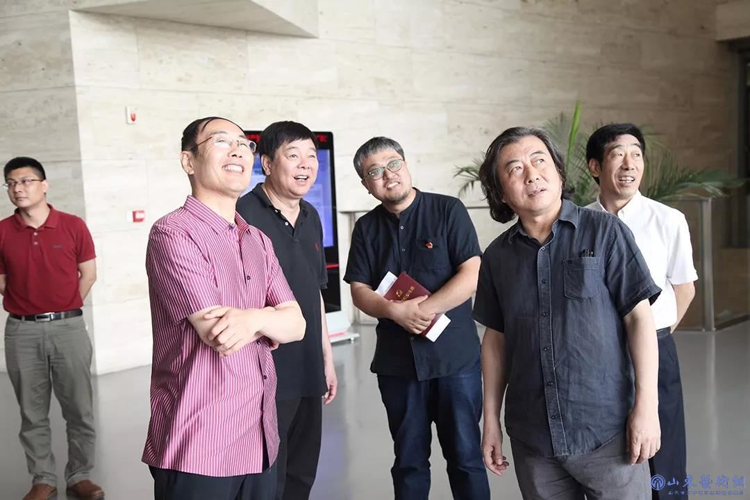 参观考察山东美术馆1.jpg