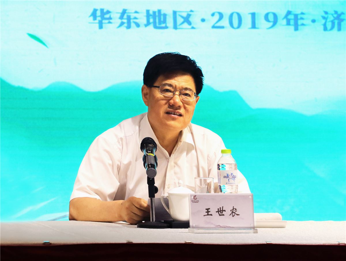 山东省文联党组书记王世农.JPG