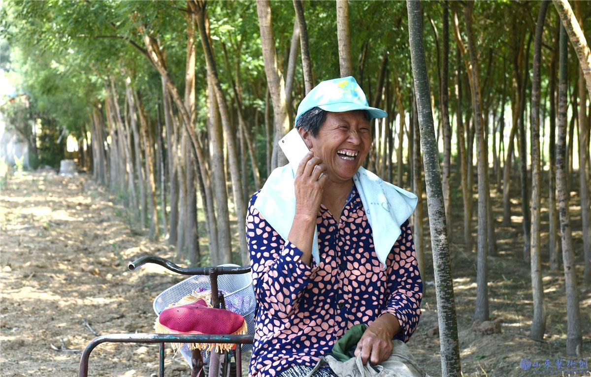 章来方《唠家常》.jpg