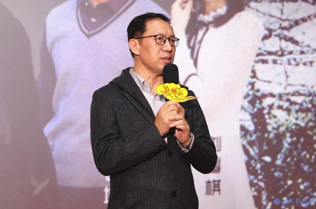 导演康与江.jpg 导演康与江.jpg