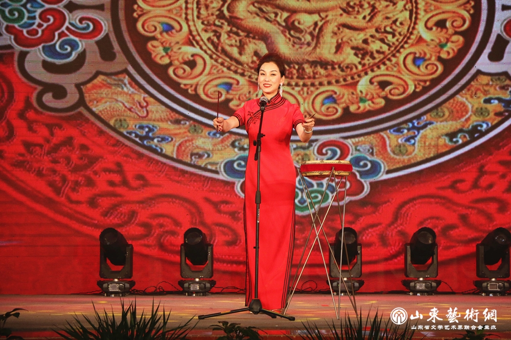 山东大鼓《老残听曲》_副本_副本.jpg 山东大鼓《老残听曲》_副本_副本.jpg