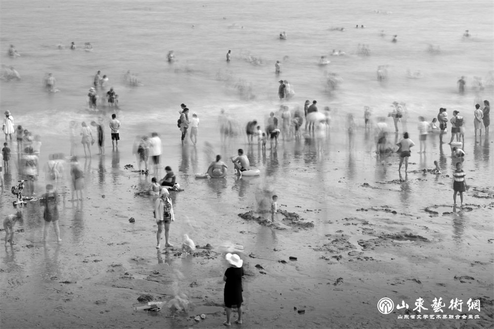 海岸线的夏天(组照四:凉爽夏日).jpg 海岸线的夏天(组照四:凉爽夏日).jpg
