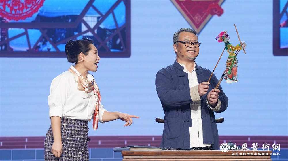 小品《一生皮影情》2.jpg 小品《一生皮影情》2.jpg
