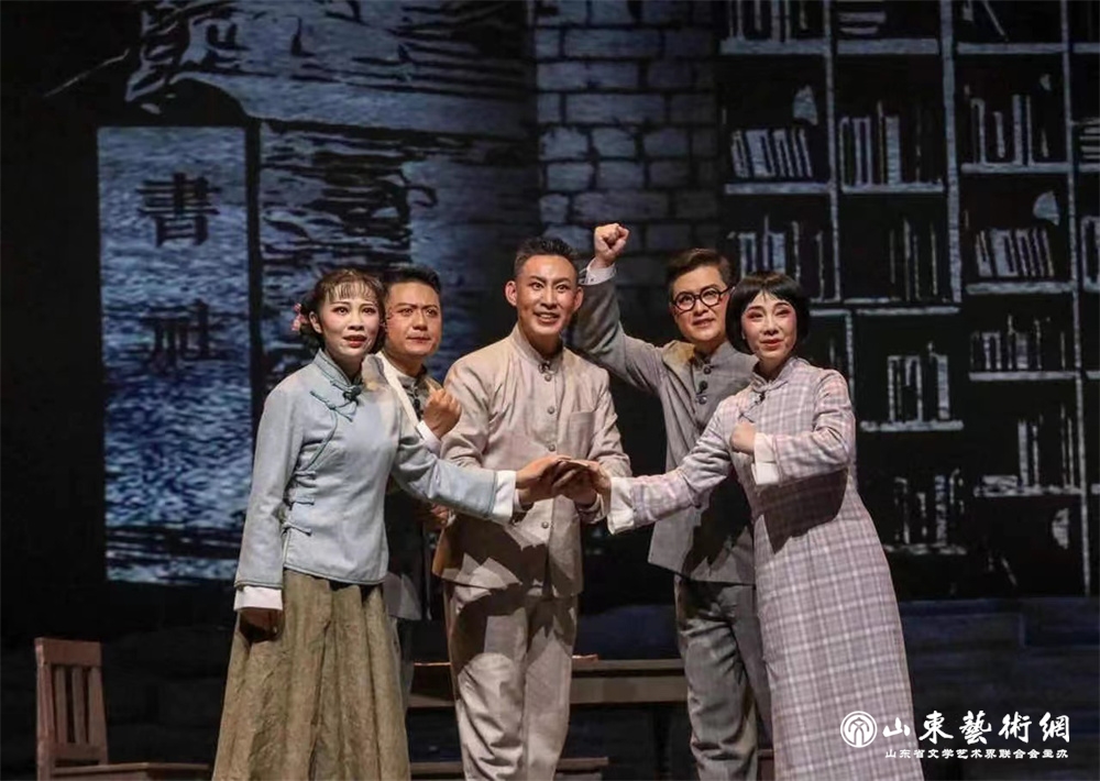 吕剧《先驱·王尽美》剧照.jpg 吕剧《先驱·王尽美》剧照.jpg