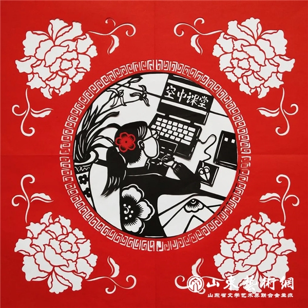 《学生居家上网课》张艳华 青岛.jpg 《学生居家上网课》张艳华 青岛.jpg