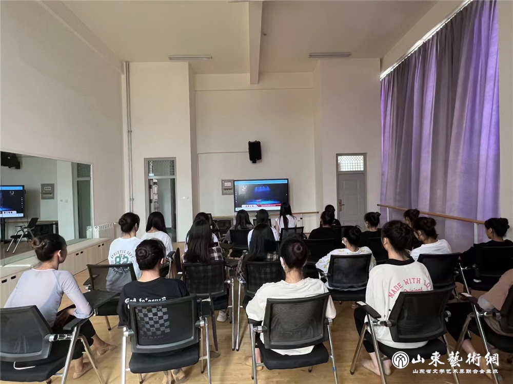 山东工艺美术学院2.jpg 山东工艺美术学院2.jpg