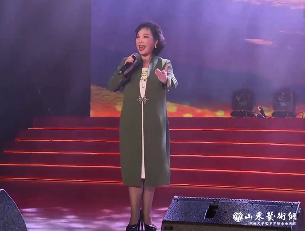 《我们就是黄河泰山》.png
