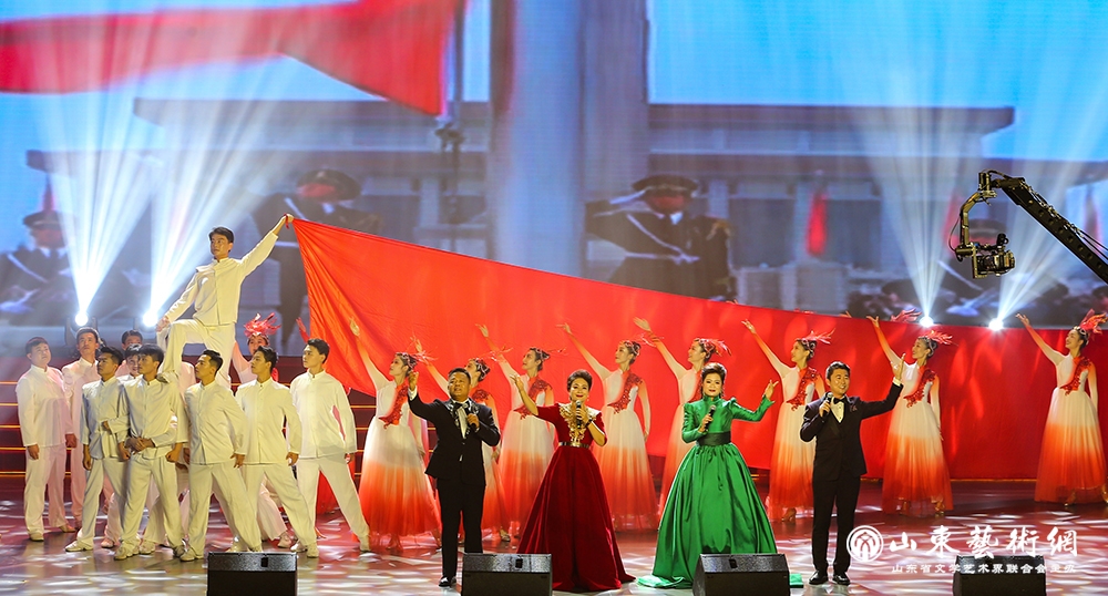 “相约黄河口 唱响新时代”2022中国沿黄九省区新时代民歌展演.jpg “相约黄河口 唱响新时代”2022中国沿黄九省区新时代民歌展演.jpg