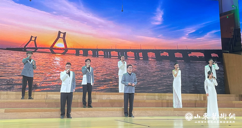 羽商合唱团1.jpg 羽商合唱团1.jpg