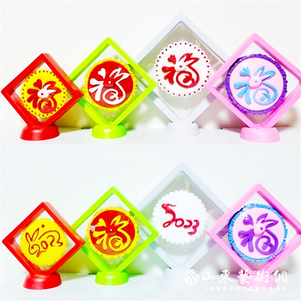 张雪玮面塑 福兔组合(正面).jpg 张雪玮面塑 福兔组合(正面).jpg