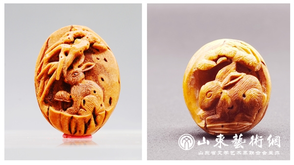 (瑞兔纳福)马志勇桃核雕作品2.jpg (瑞兔纳福)马志勇桃核雕作品2.jpg