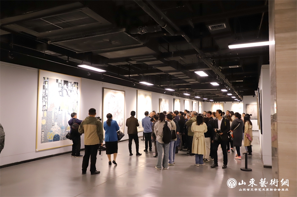 13展览现场.jpg 13展览现场.jpg