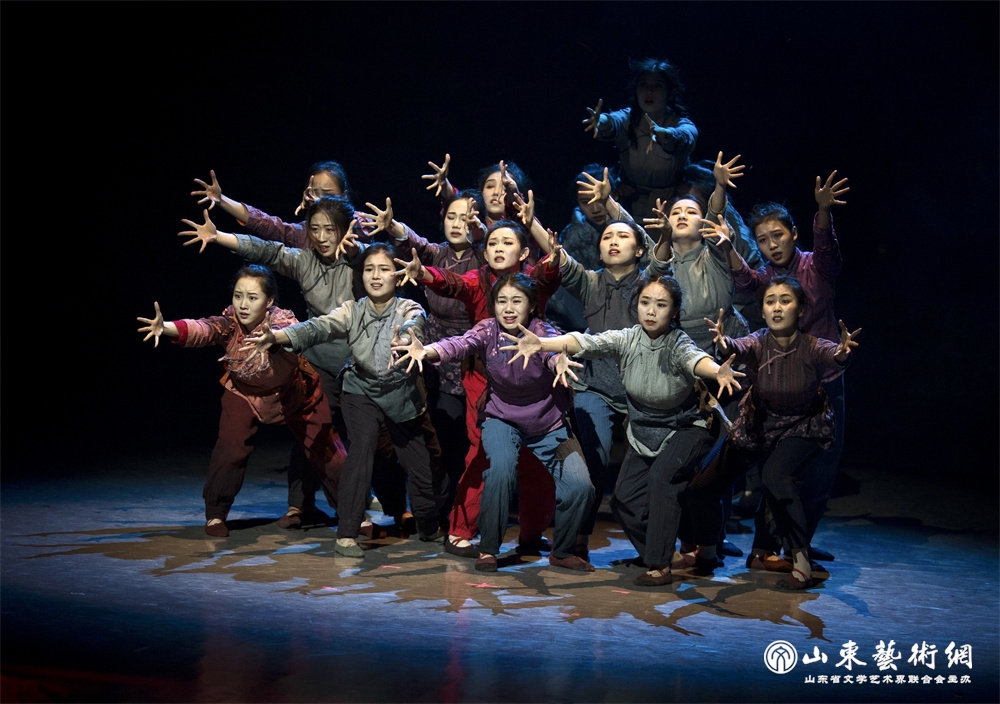 图2《渊子崖》剧照(摄影:曹原).jpg 图2《渊子崖》剧照(摄影:曹原).jpg