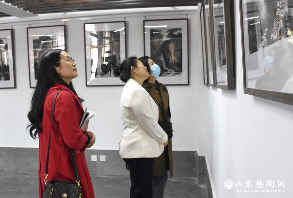 展厅现场2.JPG