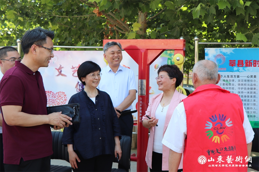 在莘亭街道后高庙村调研xiu.jpg 在莘亭街道后高庙村调研xiu.jpg