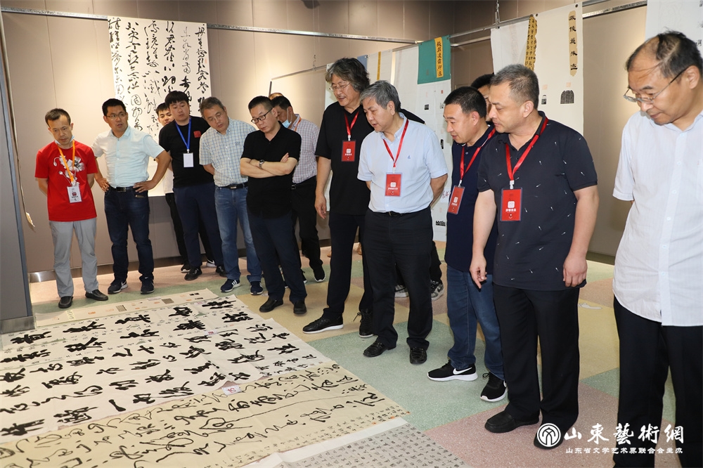 6.2020年7月27日至28日，第四届王羲之奖全国书法作品展评审工作在临沂举行。.JPG