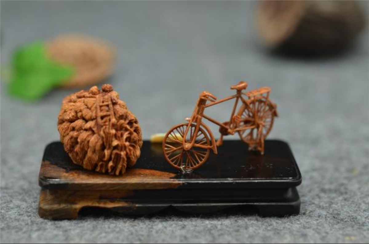 《那个年代系列作品》之《恋》.png