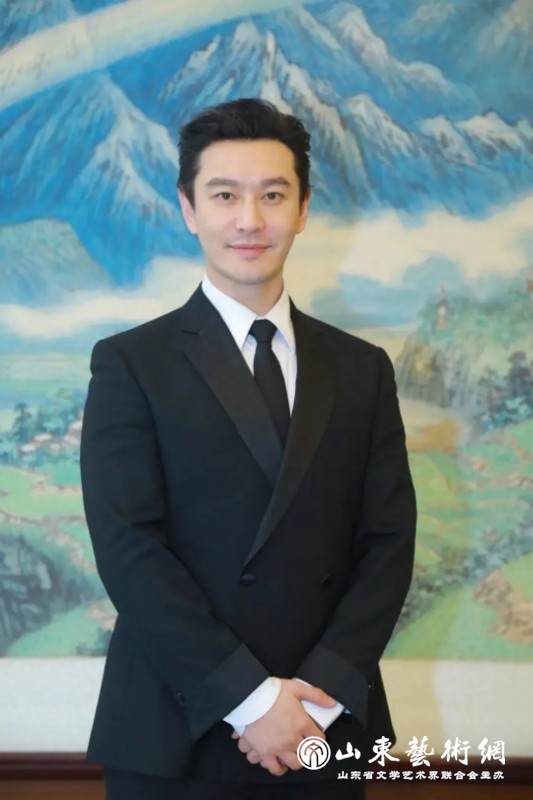 黄晓明.jpg