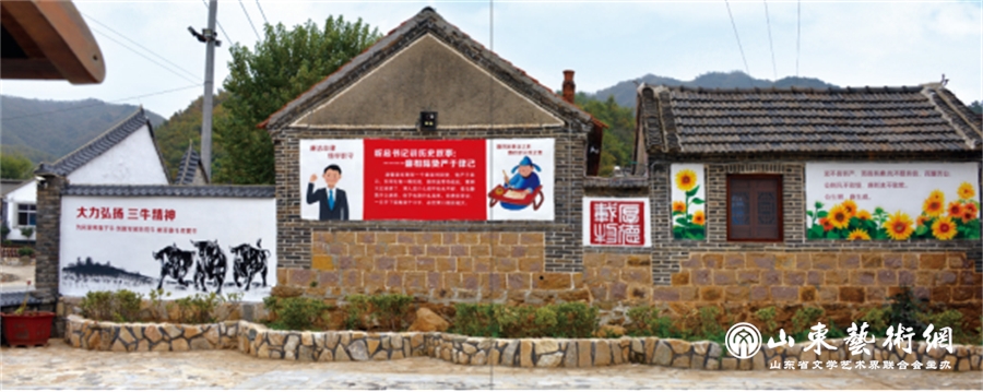 3烟台栖霞庙后镇后许家村村居墙壁上五彩斑斓的壁画作品.jpg