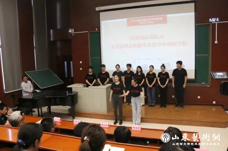 5学生表演.jpg