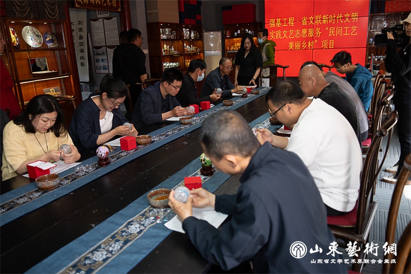 7”民间工艺 美丽乡村“玻璃画培训.jpg