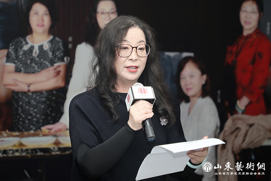 7--中国女画家协会副会长、山东省美协主席团委员孙肖嘉致答谢词.jpg