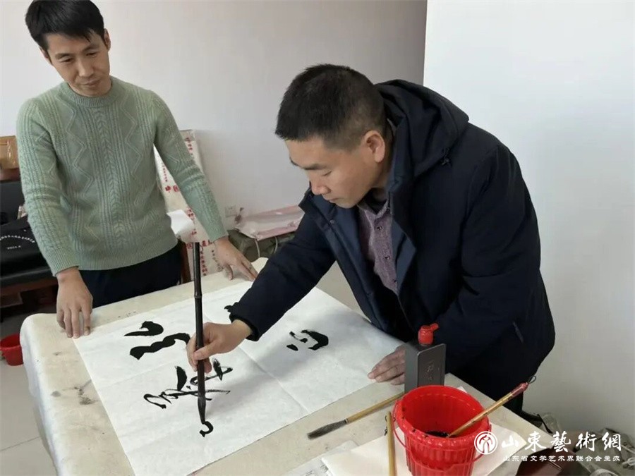 微信图片_2025-12-08_145001_836.jpg