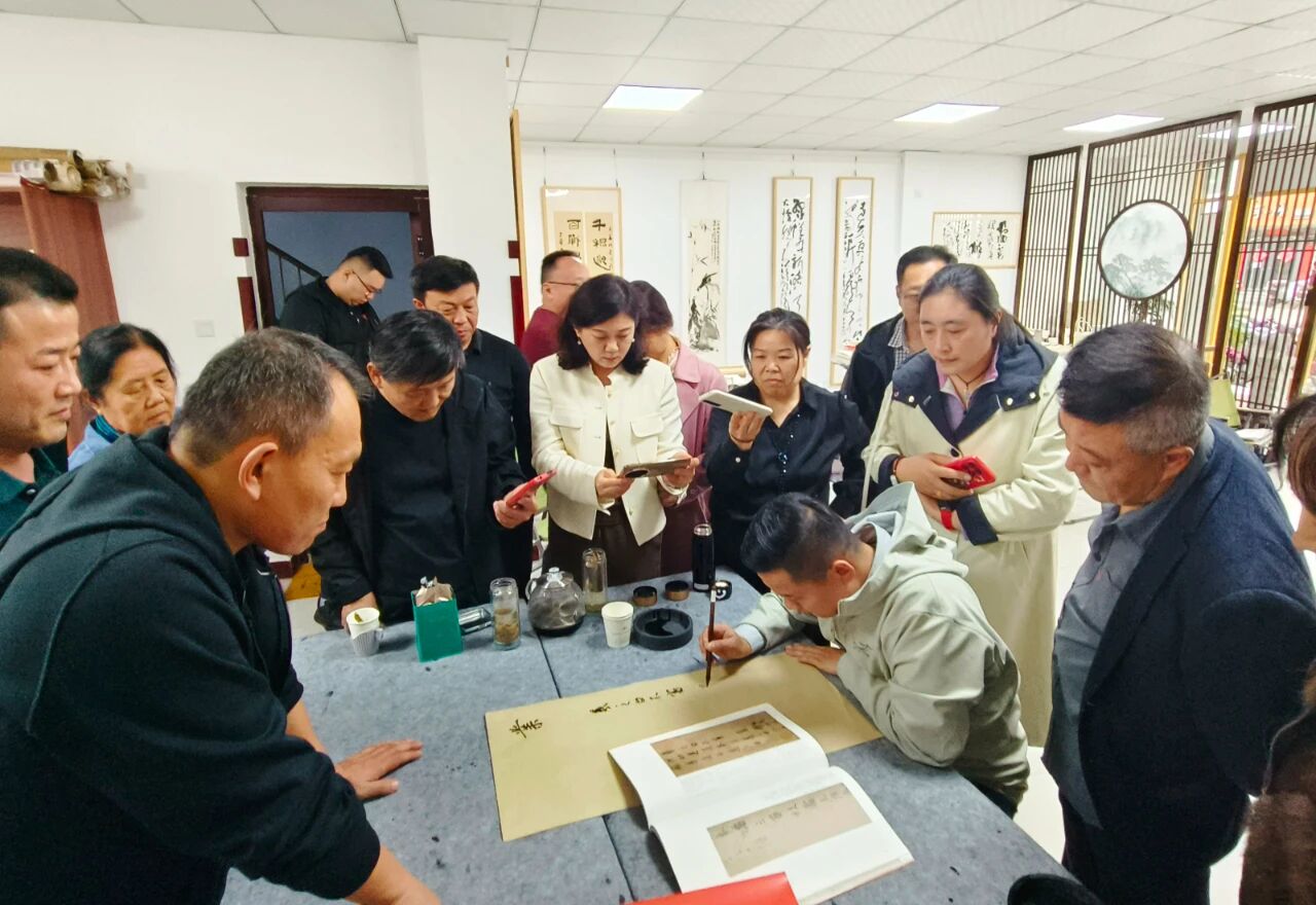微信图片_2025-12-17_100813_842.jpg